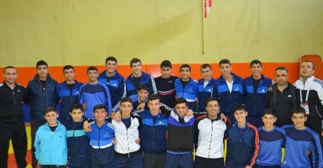 Milli takım kampına katılıyorlar