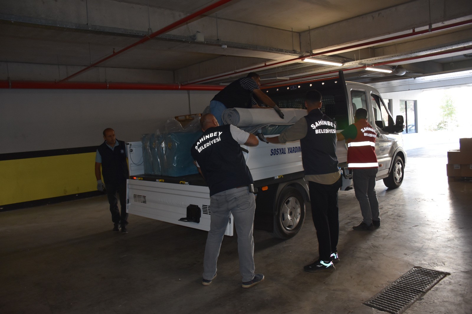 Şahinbey Belediyesi'nden ihtiyaç sahibi aileye destek