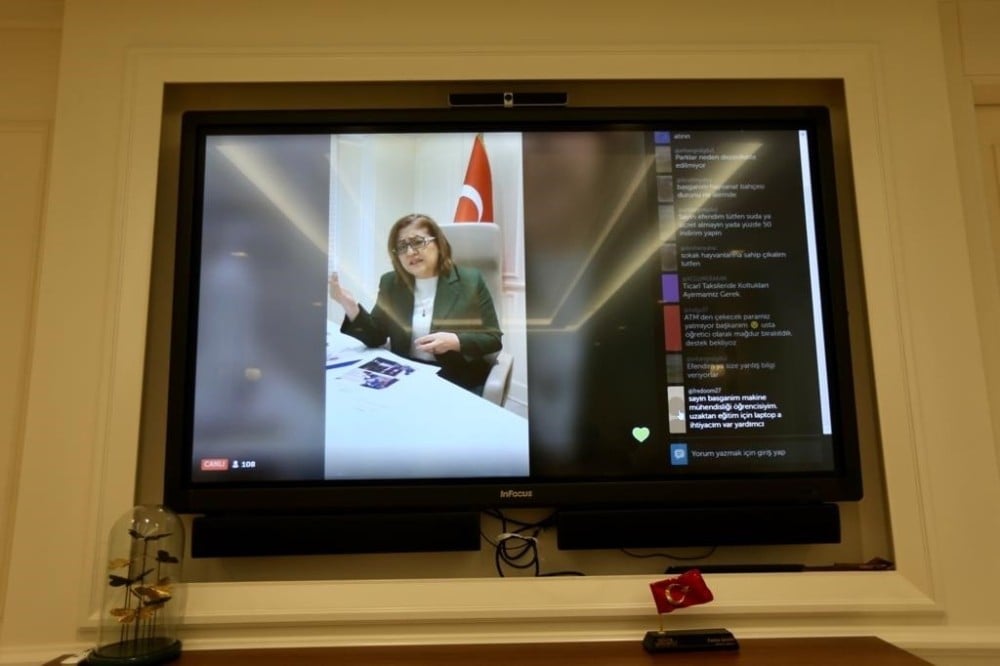 Şahin’den halk günü için akıllı çözüm 