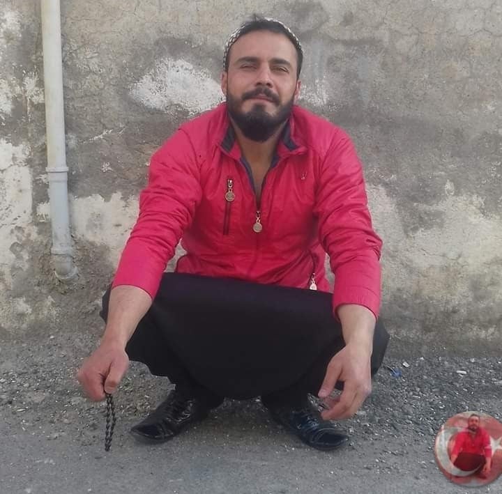 Sahip çıkmak için yanında çalıştırdığı madde bağımlısı tarafından öldürüldü 