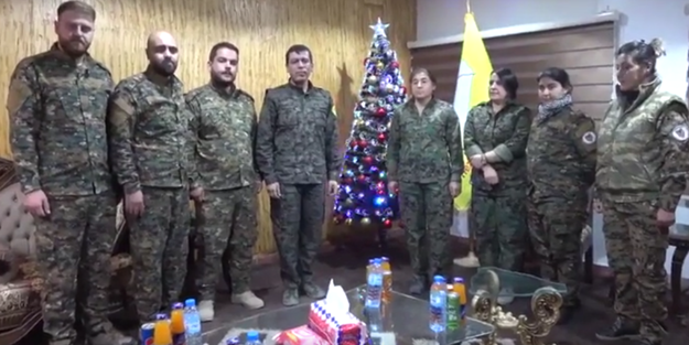 Sahiplerine şirin gözükmeye çalışan ateist PKK/YPG'nin elebaşı Noel'i kutladı!