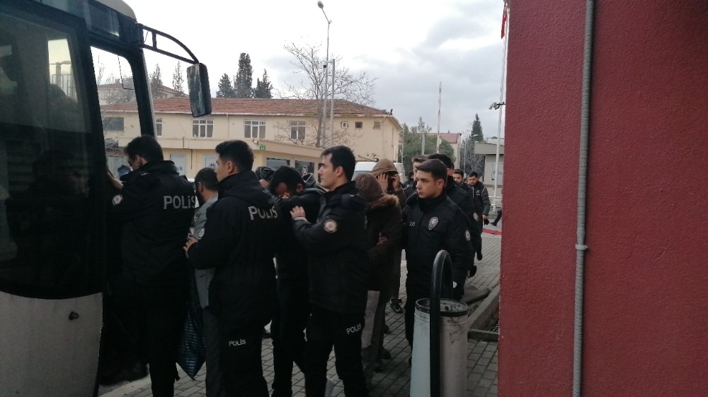 Sahte akaryakıt faturası ile milyonlarca liralık vurgun yapan çeteye operasyon 