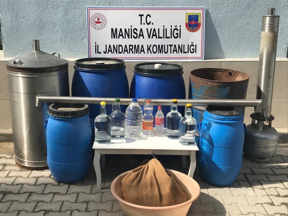Sahte alkol üretimine baskın 
