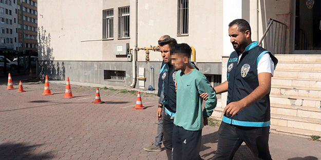 Sahte altınla alışveriş yapıp 24 kişiyi dolandırdı