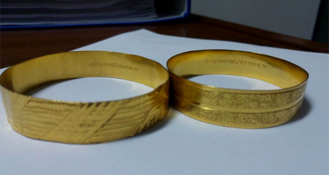 Sahte bilezik bozdururken yakayı ele verdi