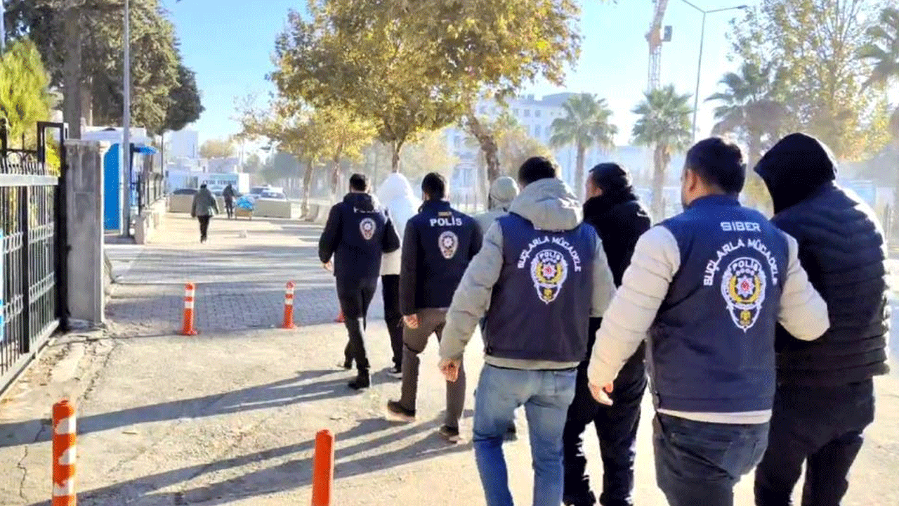 Sahte borsacılar paketlendiler