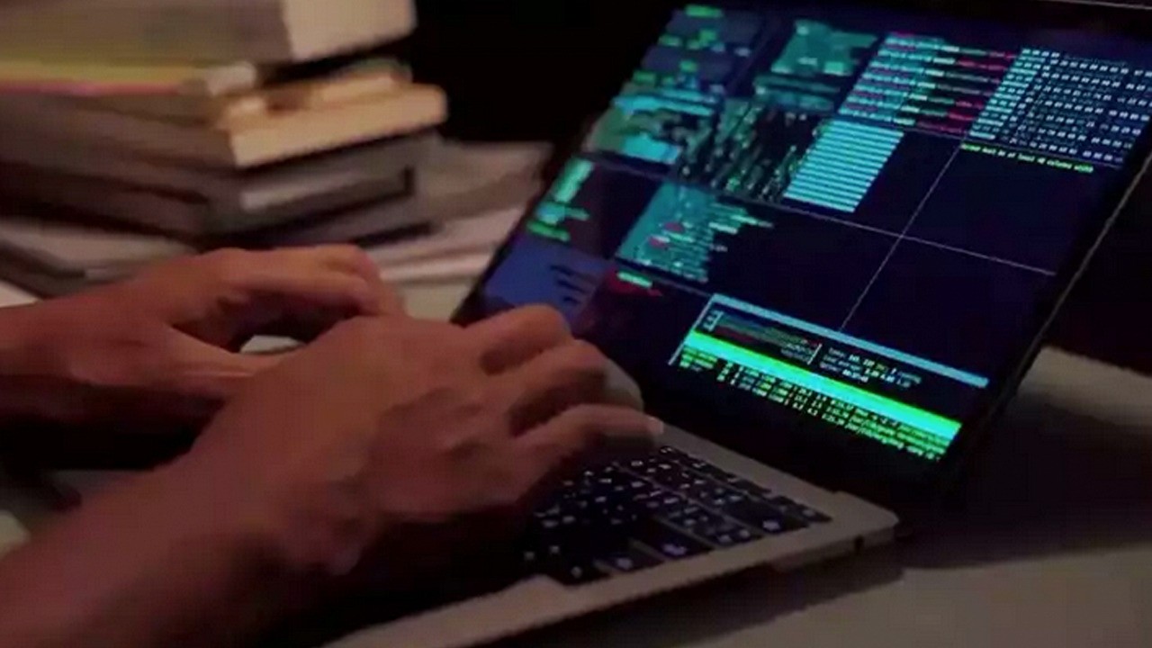 Sahte diplomada çete dehşete düşürdü: paket program kullanmışlar!