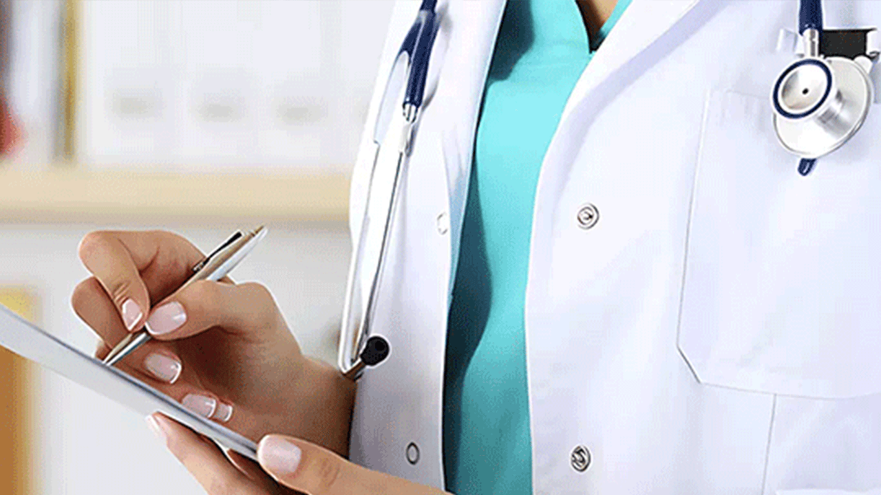 Sahte kadın doktorun ofisinden çıkanlar şok etti!