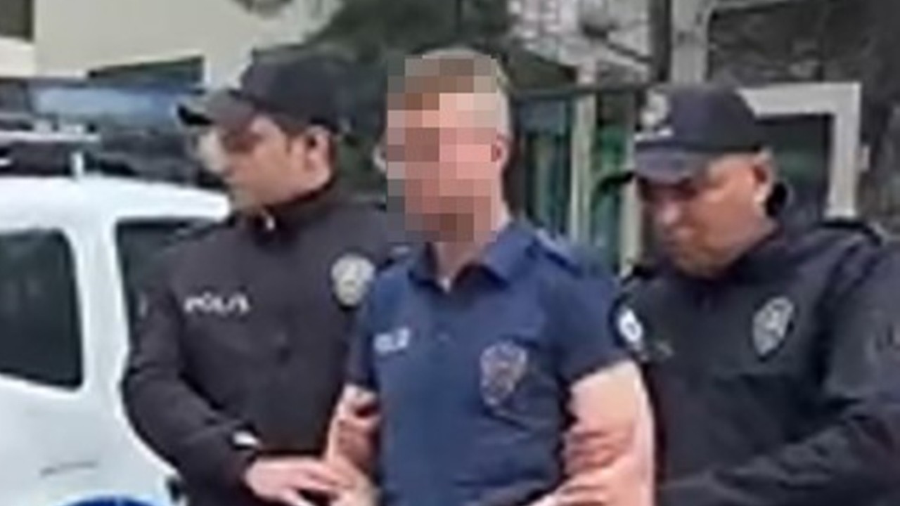 Sahte komutanlıktan ceza aldı, bu sefer de sahte polis oldu