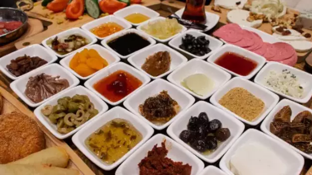 Sahtekarlar ifşa oldu! Bakanlıktan yeni liste: Sofrada olmayan yok!