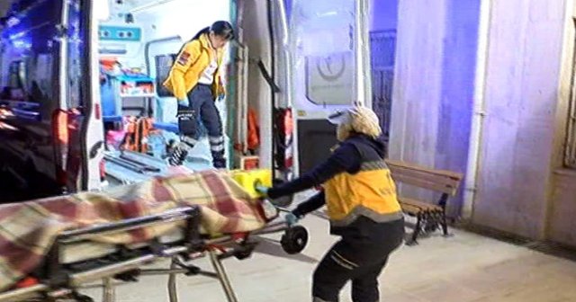 Sahura yetişmek isteyen aile kaza yaptı: 5 kişi yaralı