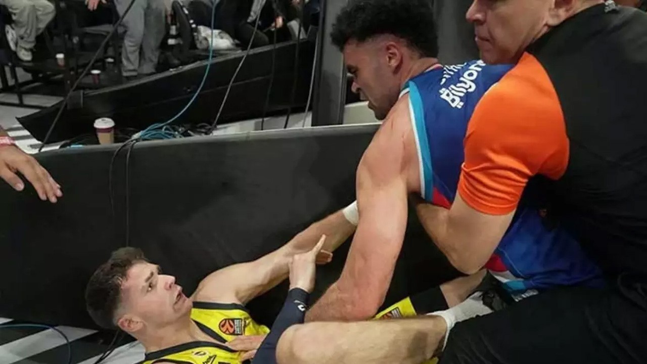 Şaka değil gerçek: Köpek gibi kolunu ısırdı! Fenerbahçe maçında skandal