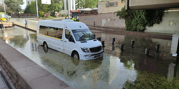 Şaka gibi! Ankara 10 dakikada suya gömüldü