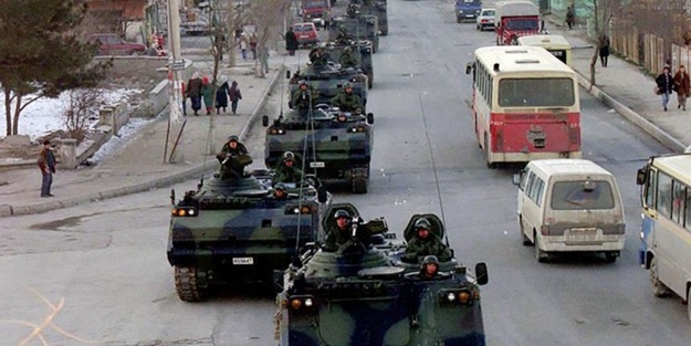 Sakallı ya da başörtülüysen sporcu olamazsın... Sporun utanç terihi 28 Şubat