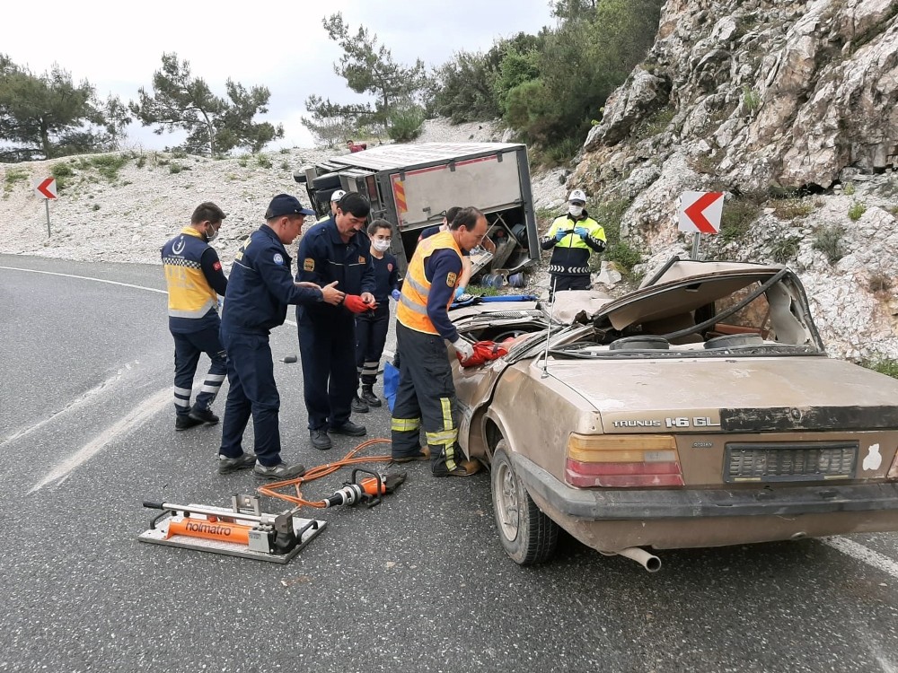 Sakar rampasında kaza: 4 yaralı 