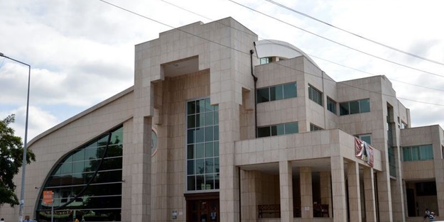 Sakaraya'da Secde eden insan görünümlü cami