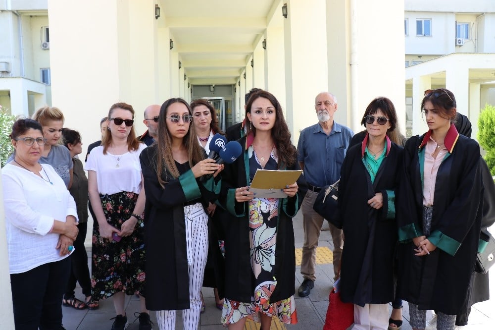 Sakarya Barosu Kadın Hakları Merkezi Başkanı Avukat Betül Uruk: ”Ülkemizde son günlerde kadınlara yönelik şiddetin vahim bir şekilde arttığını görmekteyiz” 