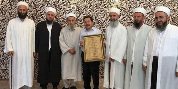 Sakarya Valisi'nden o fotoğrafla ilgili açıklama!