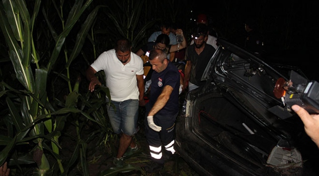 Sakarya'da 15 metre aşağı devrilen araç 50 metre sürüklenip durabildi