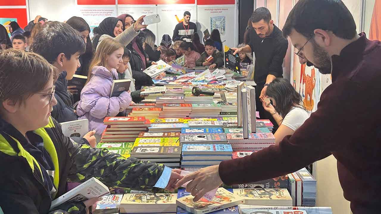 Sakarya'da bir ilk! Türkiye Yüzyılı Maarif Modeli'nin dev projesi açıldı