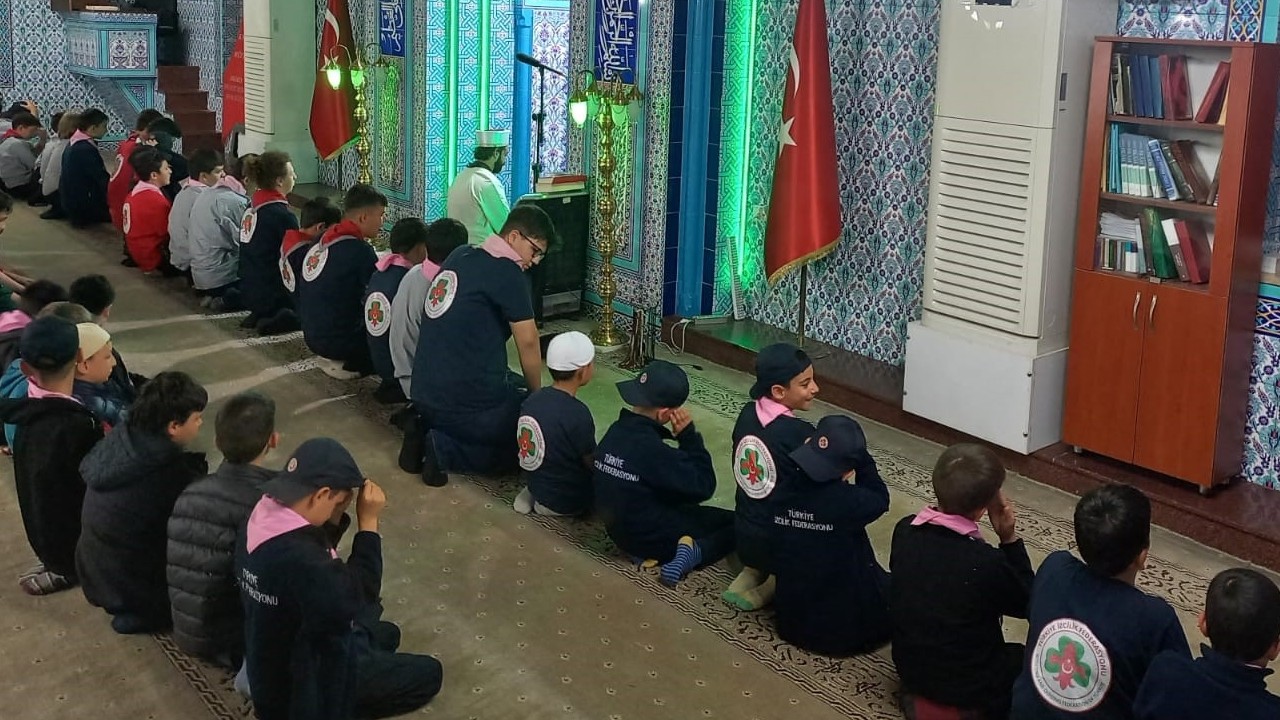 Sakarya’da “Camim Obam Olsun” projesi kapsamında üç günlük izcilik kampı
