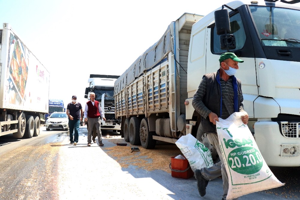 Sakarya’da, D-100 karayolunu kilitleyen 5 araçlık zincirleme trafik kazası 