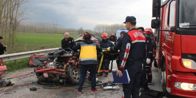 Sakarya'da feci kaza: 4 ölü