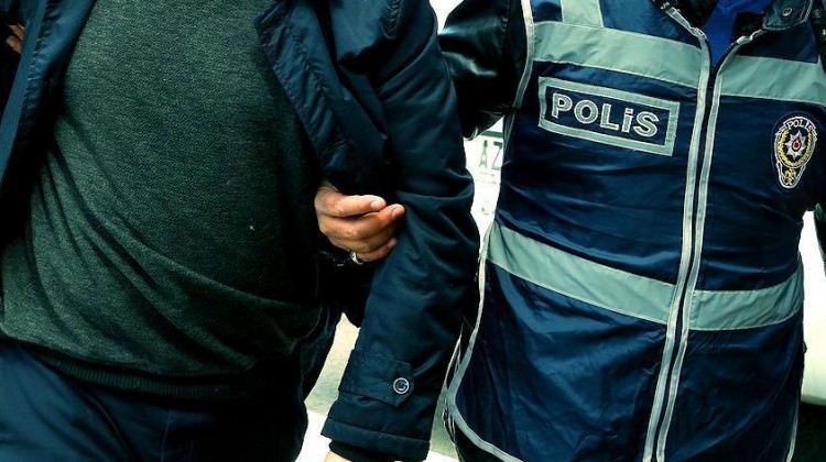 Sakarya'da FETÖ/PDY operasyonu: 5 gözaltı