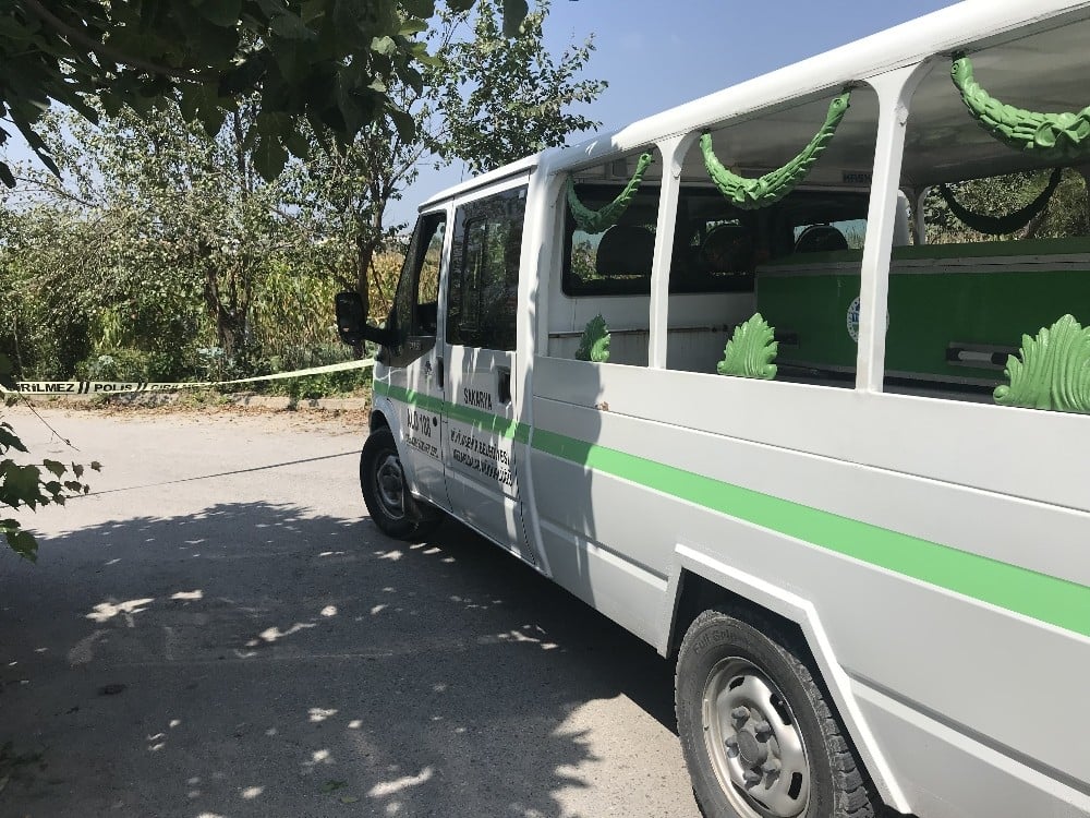Sakarya’da mısır tarlasında erkek cesedi bulundu 