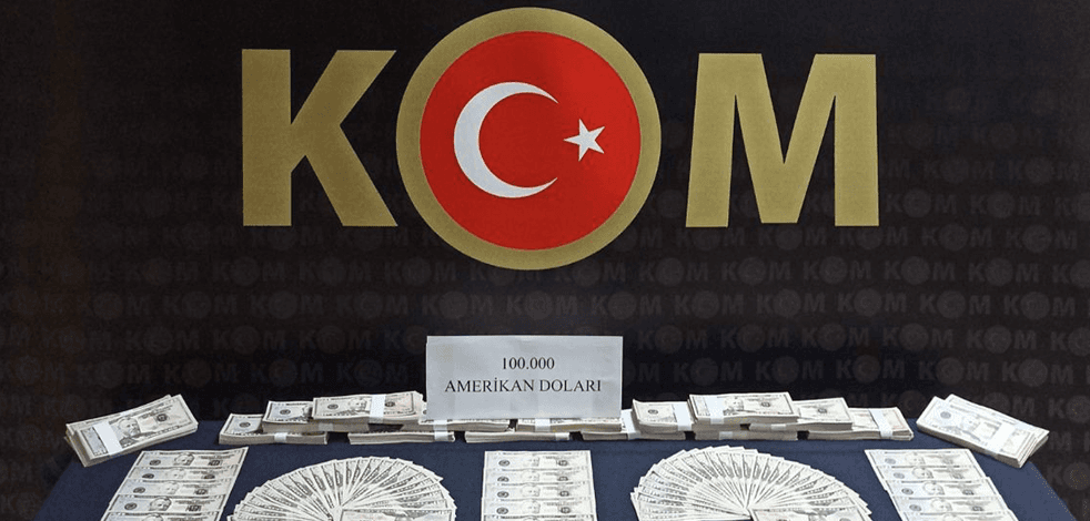 Sakarya’da ‘sahte dolar’ operasyonu: Cezaevine gönderildiler!