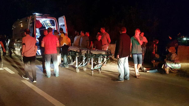 Sakarya’da trafik kazası: 1’i çocuk 4 kişi yaralı