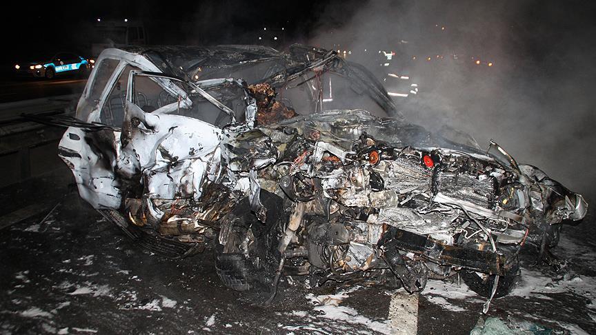 Sakarya'da trafik kazası: 2 ölü