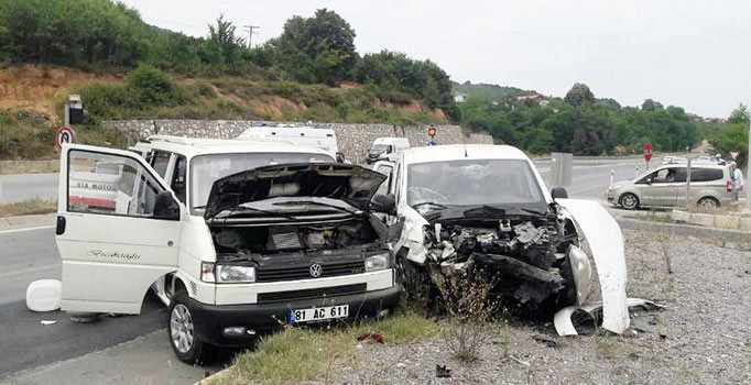 Sakarya’da trafik kazası: 6 kişi yaralı