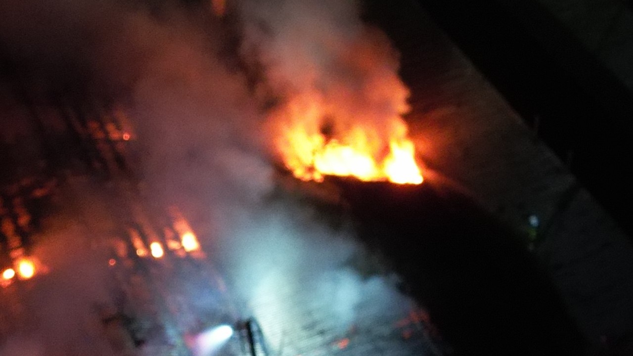 Sakarya’nın Geyve İlçesinde fabrika yangını