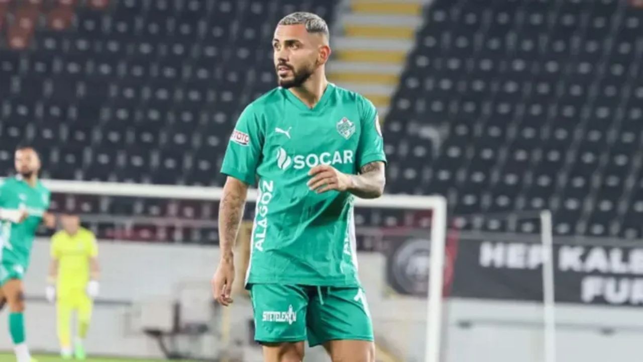Sakaryaspor, Burak Çoban’ı kadrosuna kattı