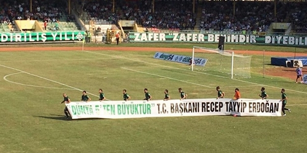 Sakaryaspor'dan Erdoğan pankartı