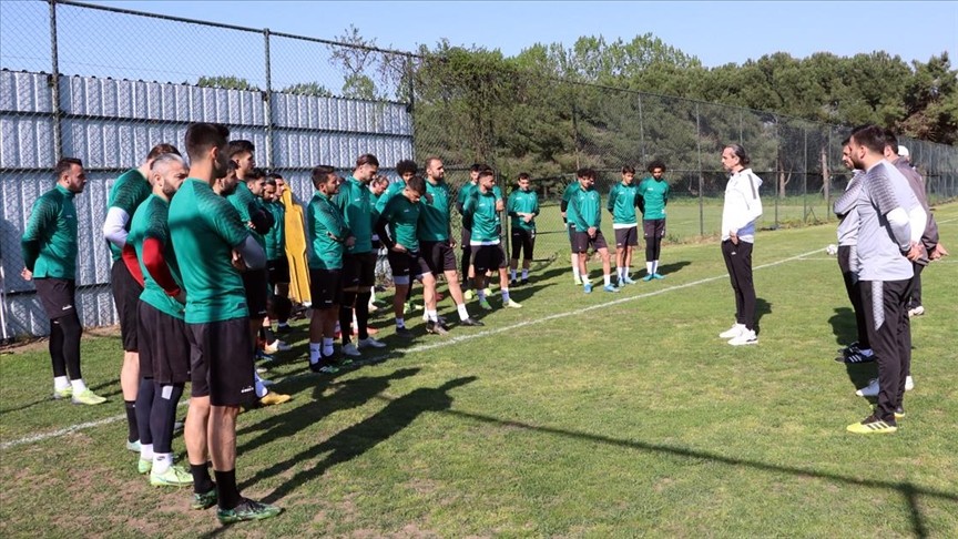 Sakaryaspor'da şampiyonluk sevinci yaşanıyor