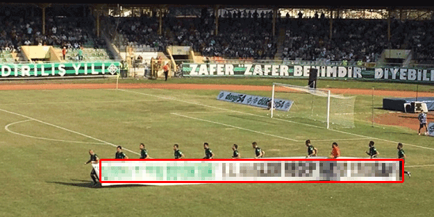 Sakaryaspor'dan anlamlı pankart