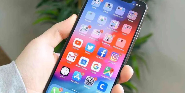 Sakın telefona bunu yapmayın! Apple CEO'su Tim Cook uyardı