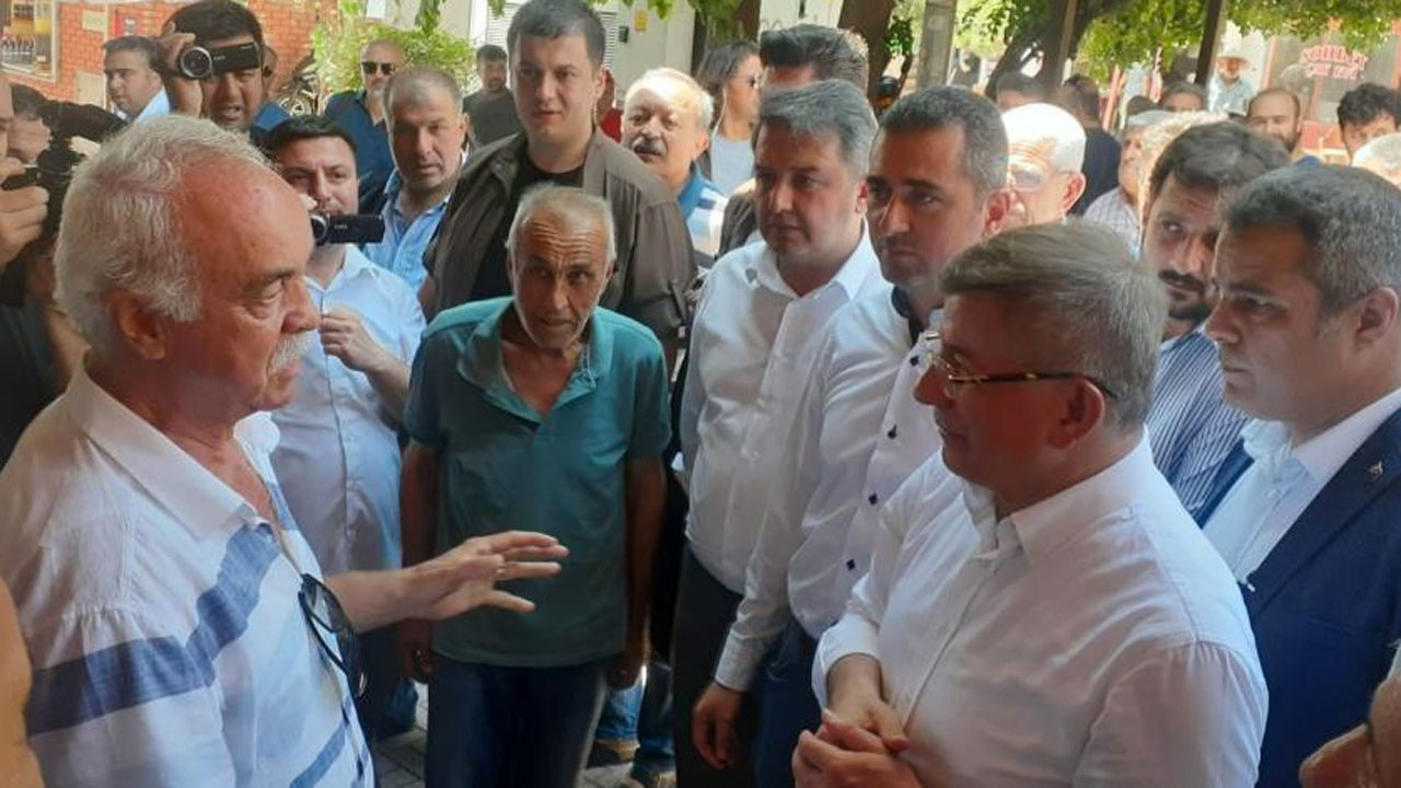 Sakın tutmayın küçük enişteyi! Davutoğlu’na bak sen