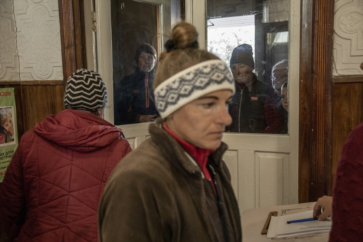 Saldırı altındaki kentte durum vahim! Yemek bulamıyorlar