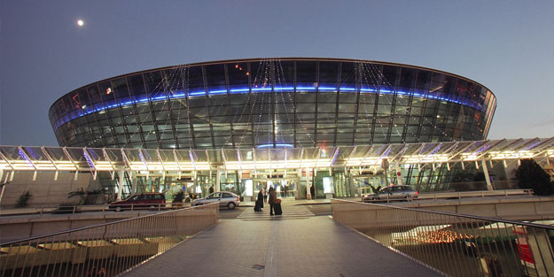 Saldırı sonrası flaş karar: Ertelendi!