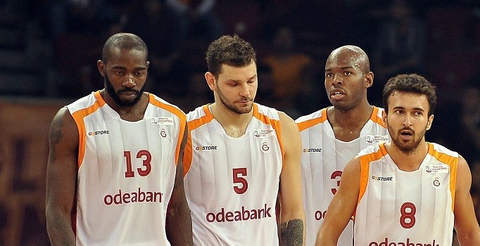 Saldırı sonrası Galatasaray maçı için flaş karar!