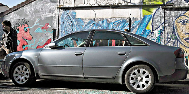 Saldırılarda kullanılan araç Belçika plakalı