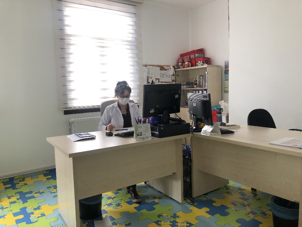 Salgın döneminde vatandaşlara telefonla psikolojik destek 