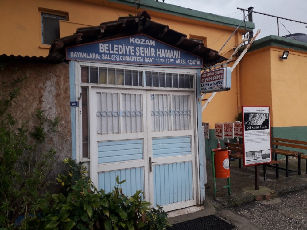 Salgın nedeniyle toplu alanlarda faaliyetler durdu 