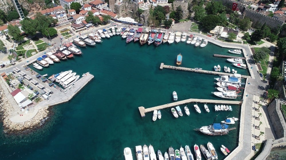 Salgın turistik gezi teknelerini de etkiledi 