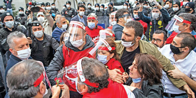 Salgına rağmen provokasyon