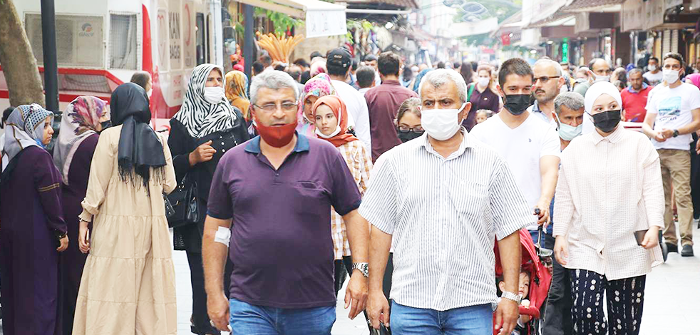 Salgından olumsuz etkilenen esnaf umudunu Kurban Bayramı’na bağladı