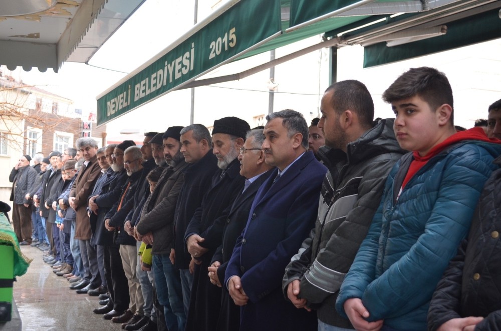 Salih Kapusuz’un acı günü 